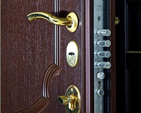 Замена замка на металлической двери Legran в Емельяново