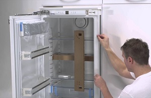 Установка встраиваемого холодильника в Емельяново